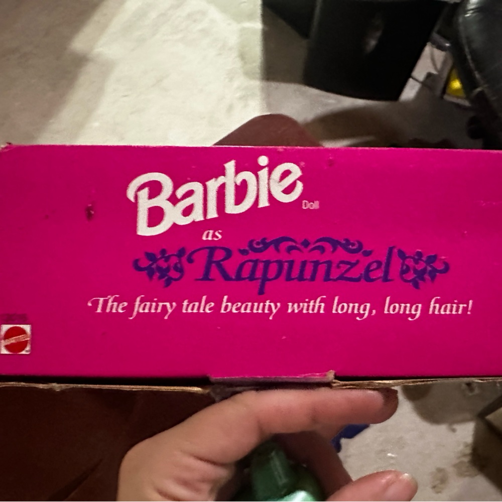Rapunzel Barbie Children's Collector 1st Edition 1994 - Picture 3 of 13